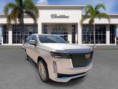 Certified 2024 Cadillac Escalade ESV Premium Luxury RWD image 2