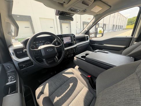 Used 2023 Ford F350 XL w/ 360-Degree Camera Package AWD/4WD image 10