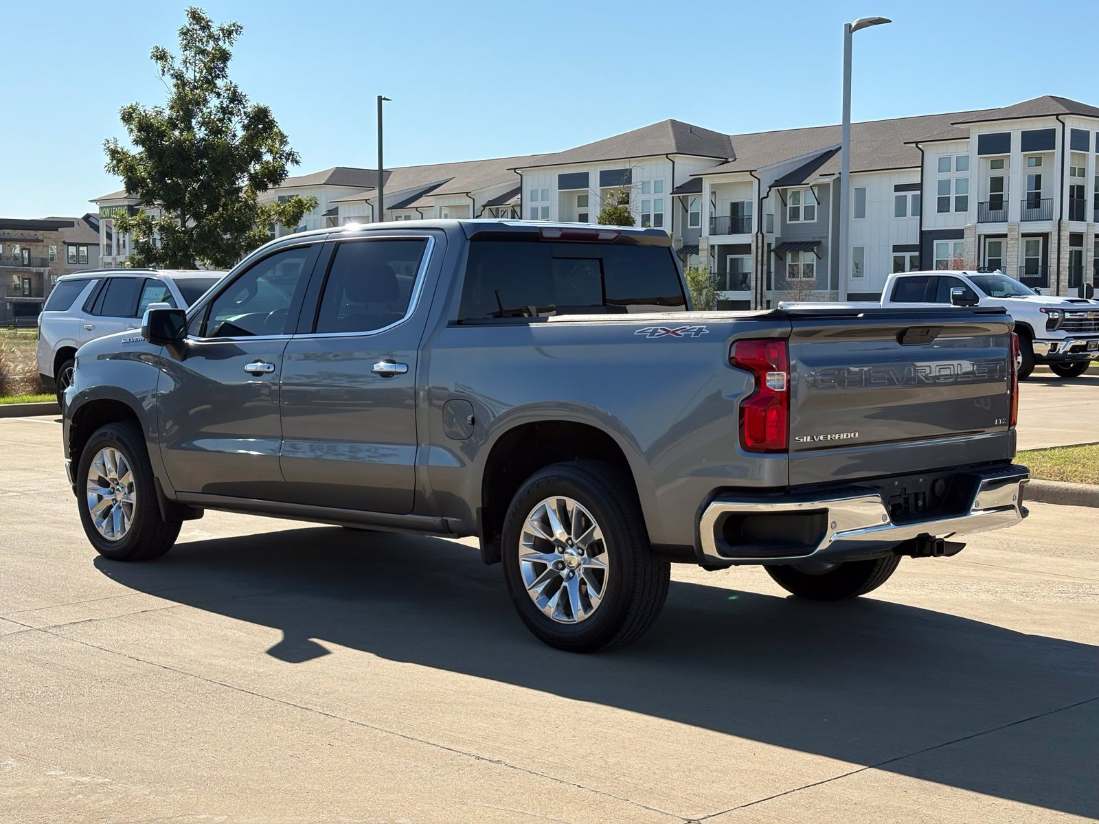 Certified 2020 Chevrolet Silverado 1500 LTZ w/ LTZ Premium Package AWD/4WD image 5