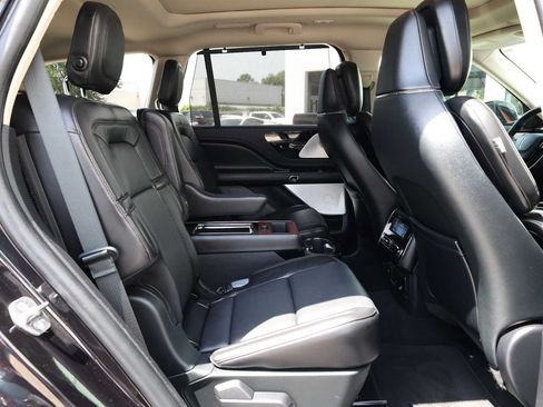 Used 2020 Lincoln Aviator Grand Touring w/ Equipment Group 302A AWD/4WD image 44