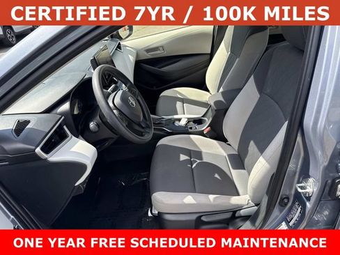 Used 2025 Toyota Corolla LE FWD image 14