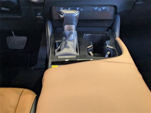 Certified 2025 Lexus ES 350 350 w/ Premium Package image 16