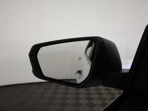 Used 2024 Chevrolet Equinox LS image 33