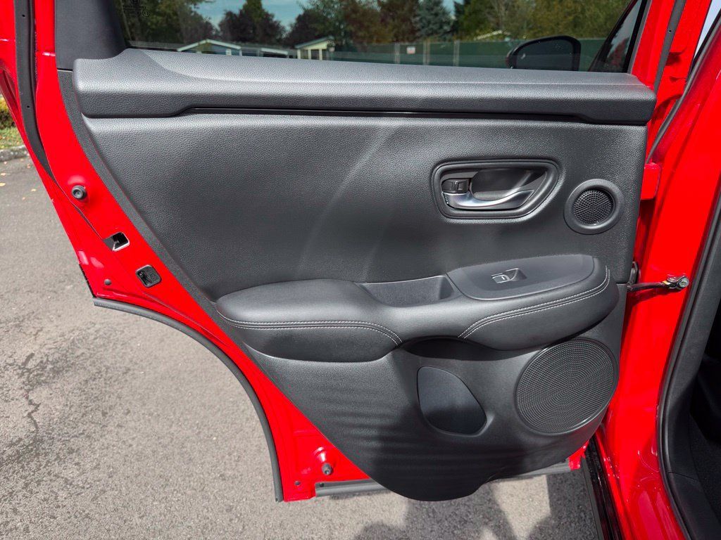 Used 2024 Honda HR-V EX-L image 29
