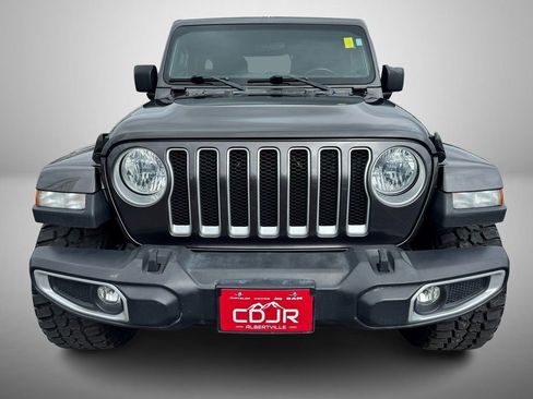 Used 2020 Jeep Wrangler Unlimited Sahara image 9