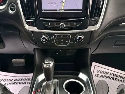 Used 2019 Chevrolet Traverse LT w/ LT Premium Package FWD image 30