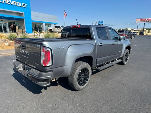Used 2022 GMC Canyon Elevation w/ Elevation Premium Package AWD/4WD image 4