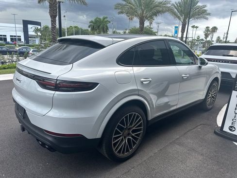 Certified 2023 Porsche Cayenne S AWD/4WD image 5