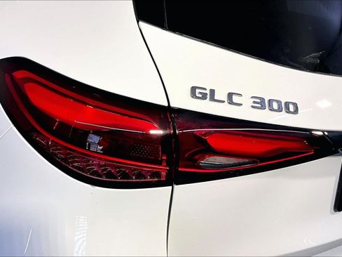 New 2026 Mercedes-Benz GLC 300 4MATIC image 5