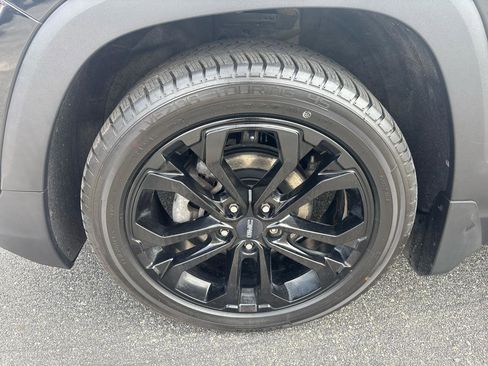 Used 2019 GMC Terrain SLE w/ Driver Convenience Package AWD/4WD image 26