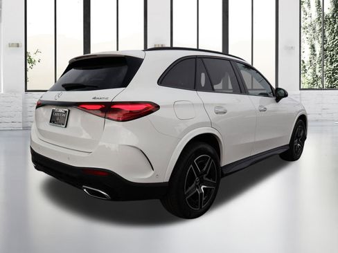 Certified 2025 Mercedes-Benz GLC 300 4MATIC image 5