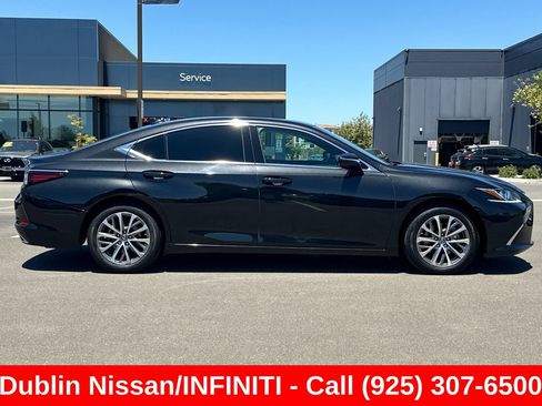 Used 2024 Lexus ES 350 w/ Accessory Package (Z2) FWD image 3