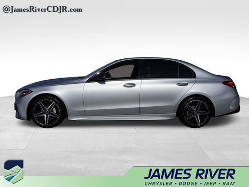 Used 2024 Mercedes-Benz C 300 4MATIC Sedan image 2