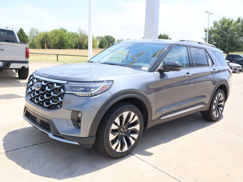 New 2026 Ford Explorer Platinum w/ LUX Leather Package AWD/4WD image 11