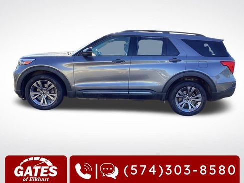 Used 2022 Ford Explorer XLT w/ Equipment Group 202A image 8