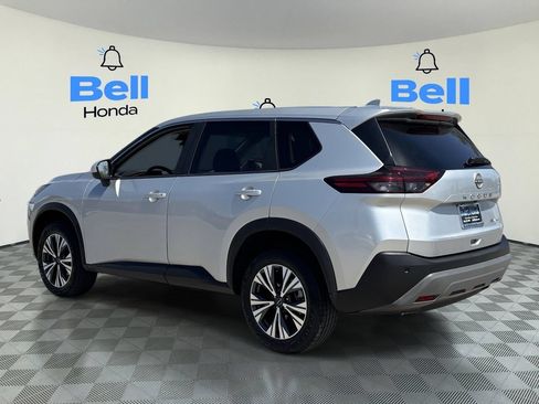 Used 2023 Nissan Rogue SV AWD/4WD image 3