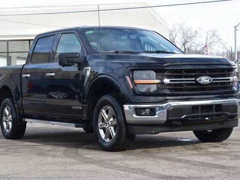 Certified 2024 Ford F150 XLT w/ Mobile Office Package image 3