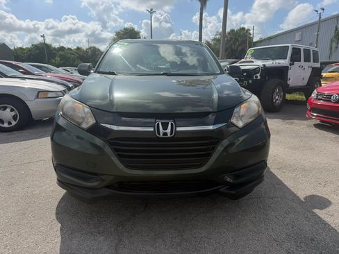Used 2016 Honda HR-V LX image 2