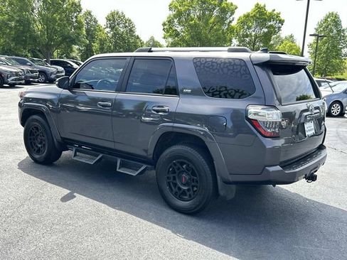Used 2021 Toyota 4Runner SR5 Premium w/ Moonroof Package AWD/4WD image 6