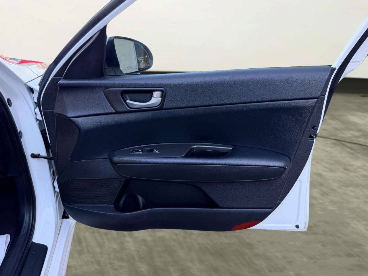 Used 2016 Kia Optima LX FWD image 26
