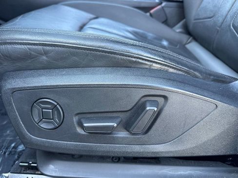 Used 2019 Audi Q3 2.0T Premium image 14