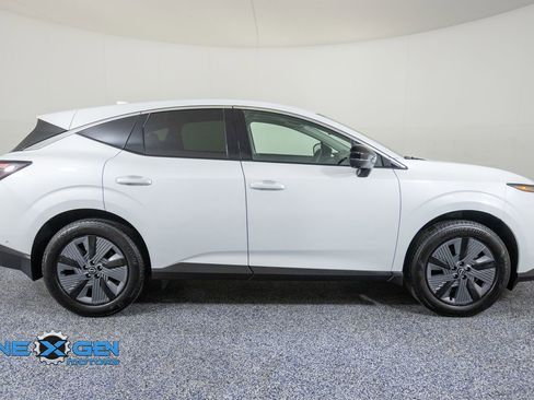 Used 2025 Nissan Murano SL AWD/4WD image 8