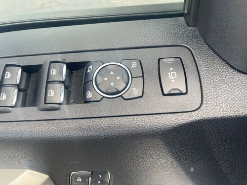 Used 2017 Ford F250 Lariat w/ Chrome Package image 37