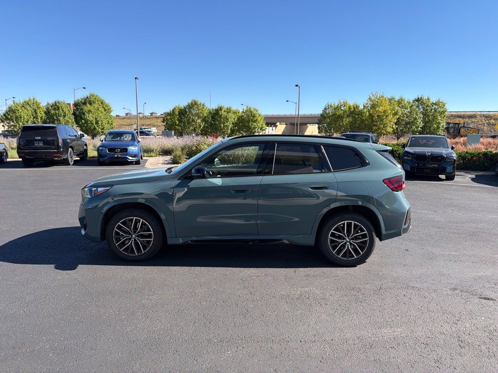 Used 2023 BMW X1 xDrive28i w/ Premium Package AWD/4WD image 2