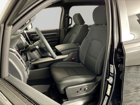 Used 2025 RAM 1500 Big Horn AWD/4WD image 22