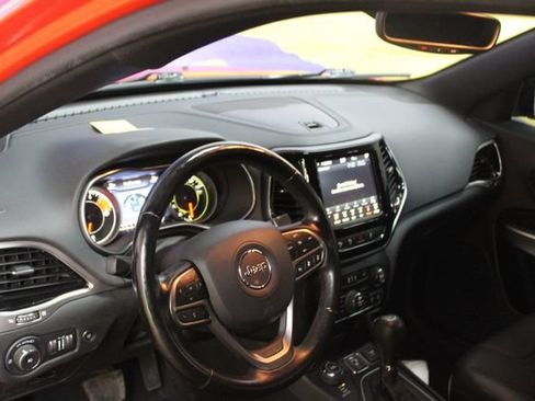 Used 2021 Jeep Cherokee High Altitude AWD/4WD image 14