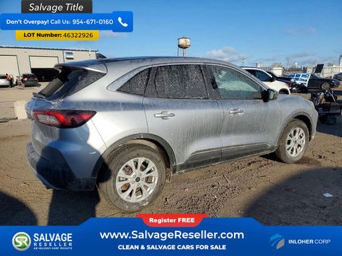 Used 2024 Ford Escape Active w/ Cold Weather Package image 4