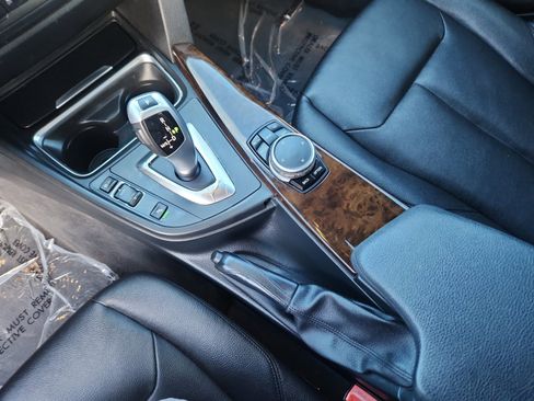 Used 2015 BMW 320i Sedan image 16