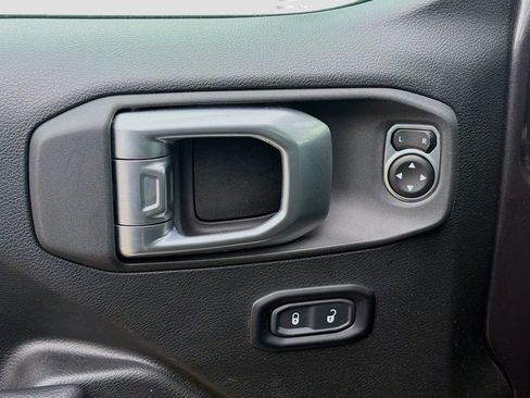 Used 2022 Jeep Gladiator Sport image 24