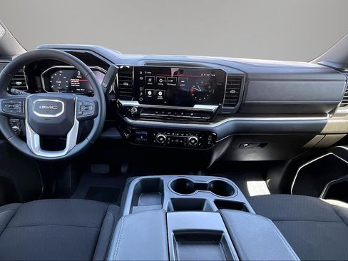 Used 2026 GMC Sierra 1500 Elevation w/ Elevation Select Package AWD/4WD image 8