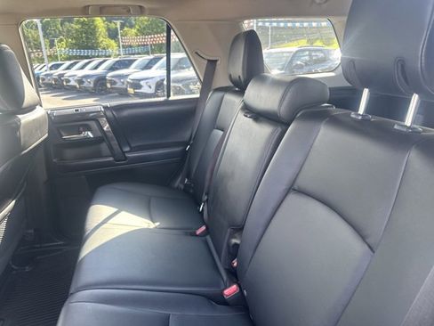 Used 2018 Toyota 4Runner TRD Off-Road Premium AWD/4WD image 14