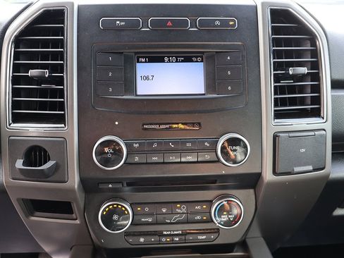 Used 2018 Ford Expedition XLT w/ Equipment Group 201A image 47