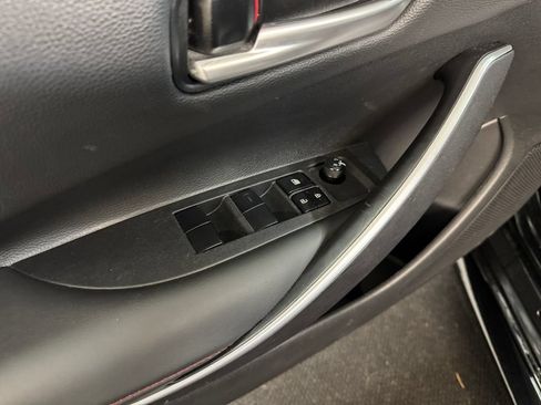 Used 2024 Toyota Corolla SE FWD image 12