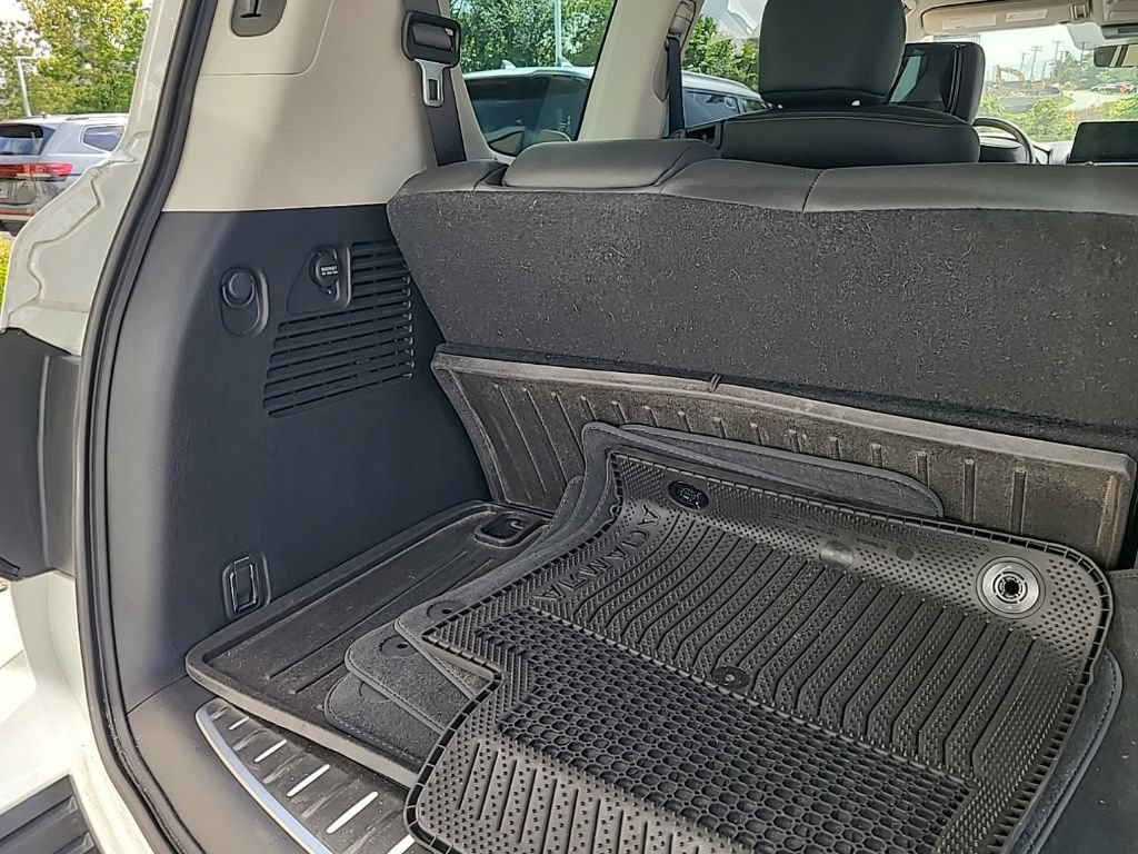 Used 2023 Nissan Armada Platinum w/ Captain's Chairs Package AWD/4WD image 29