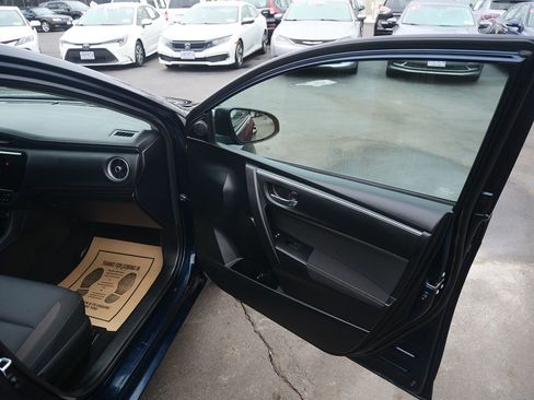 Used 2019 Toyota Corolla LE image 20