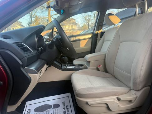 Used 2019 Subaru Outback 2.5i image 8
