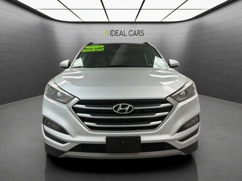 Used 2018 Hyundai Tucson Value FWD image 2