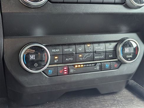 Used 2021 Ford Expedition Max Limited image 20