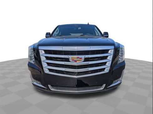 Used 2019 Cadillac Escalade 2WD image 9