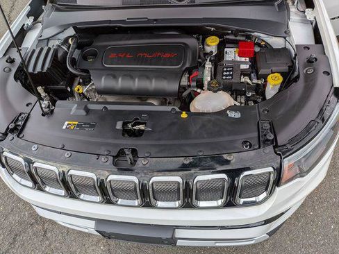 Certified 2022 Jeep Compass Limited AWD/4WD image 29