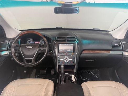 Used 2016 Ford Explorer Platinum AWD/4WD image 11