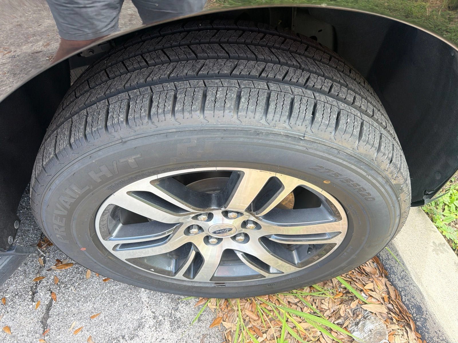 Used 2024 Ford Expedition Limited AWD/4WD image 13