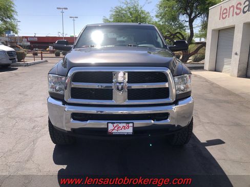 Used 2018 RAM 2500 Tradesman w/ Chrome Appearance Group image 4