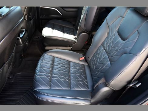 Used 2024 Kia Telluride SX Prestige X-Line AWD/4WD image 16