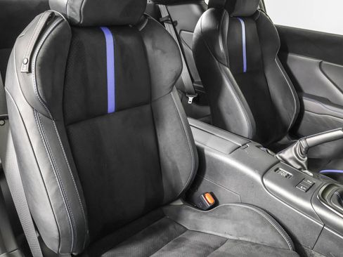 Used 2024 Subaru BRZ tS RWD image 39