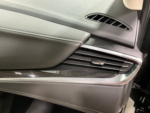 Used 2023 Buick Enclave Essence w/ Experience Buick Package image 11